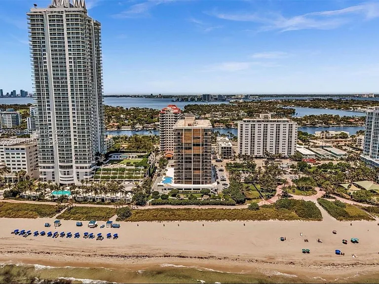 6423 Collins Ave #409 — Photo 49
