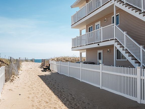 3rd image of 528 N End Blvd #2-N