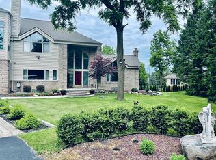 5772 N Rochester Rd, Rochester, MI 48306