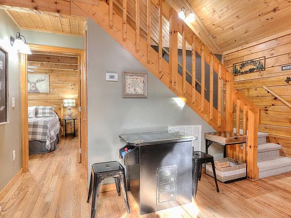 4th image of 2040 Whispering Pines Way