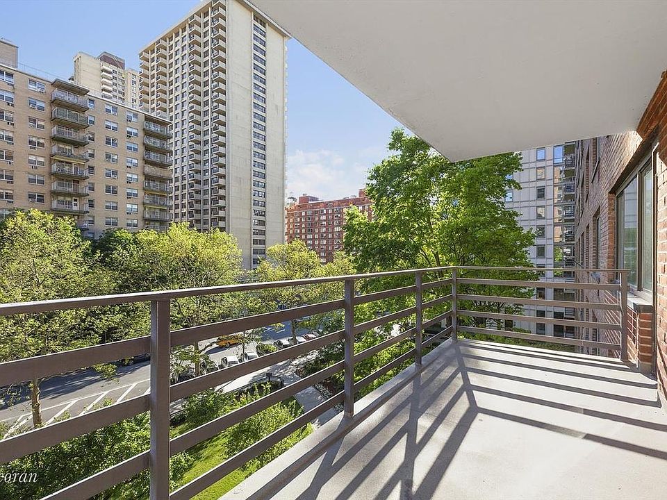 1st image of 382 Central Park W APT 5W