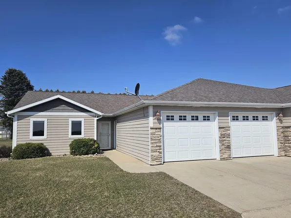 1 Canterbury St Unit 1114, Cresco, IA 52136