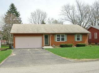 1112 Pine St, Lake In The Hills, IL 60156