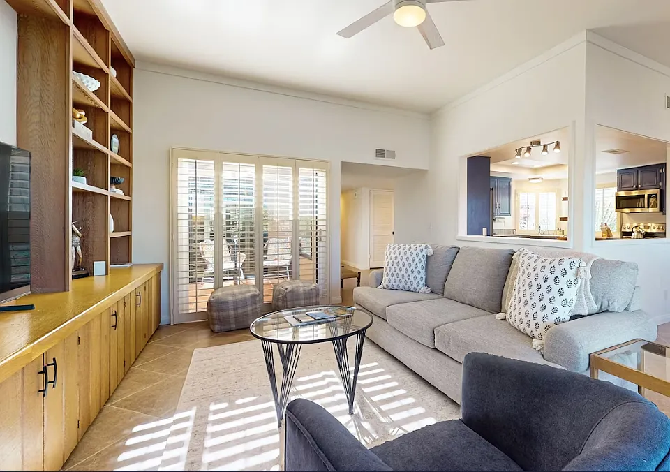 Ridgecrest Ln