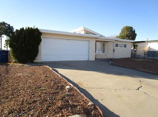 1009 Dakota St NE, Albuquerque, NM 87110
