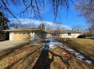 1120 Highridge Rd, Lombard, IL 60148