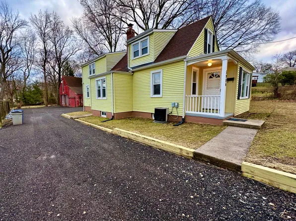 5906 Berwyn Rd, College Park, MD 20740