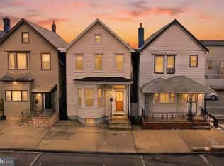 209 Hamilton St, Harrison, NJ 07029