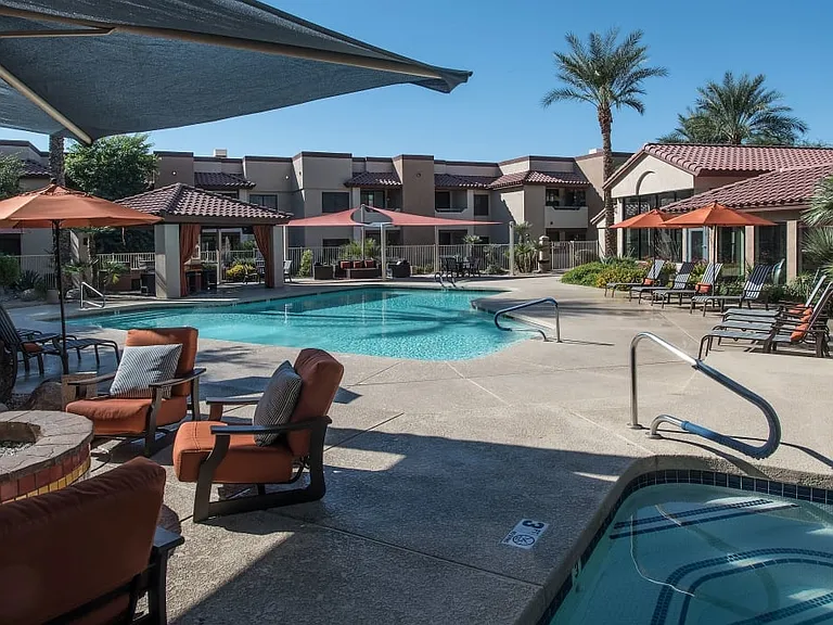 Scottsdale Highlands Apartments — Photo 4