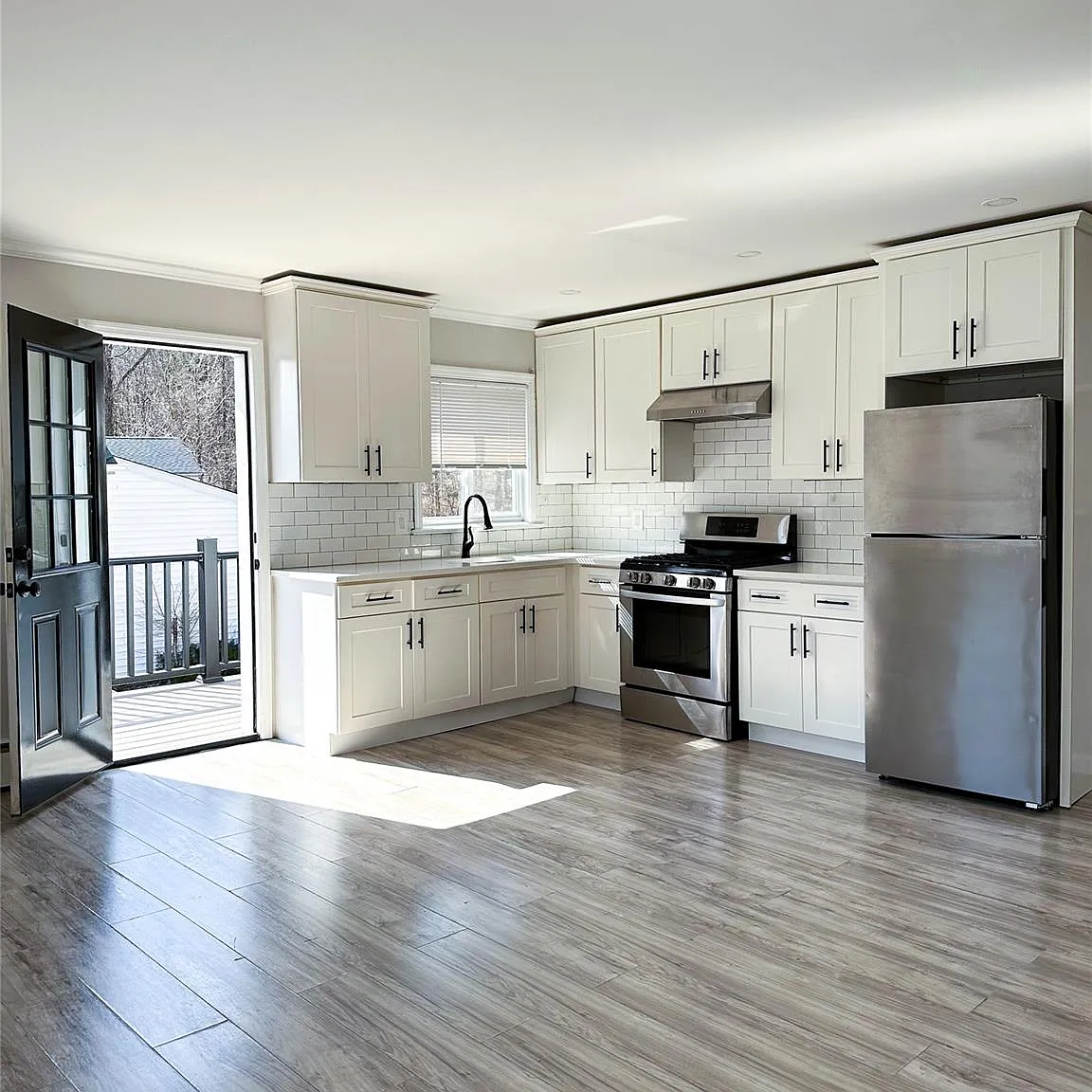1 bed, 1.0 bath, 550 sqft, $1,500 — Photo 1