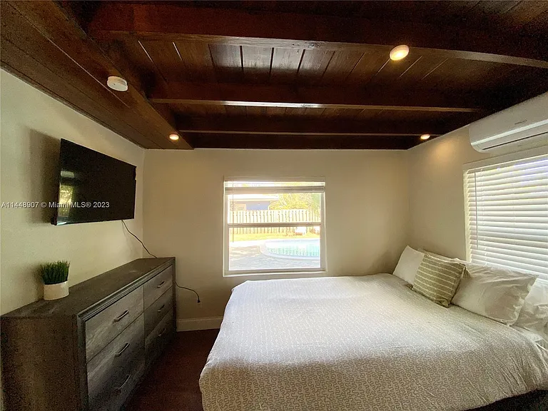 3440 SW 20th St — Photo 25