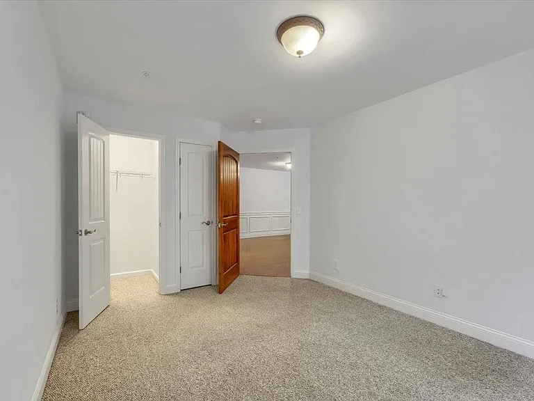 Stewart Woods Apartments — Photo 10