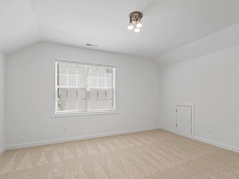 111 Sir Walker Ln — Photo 20