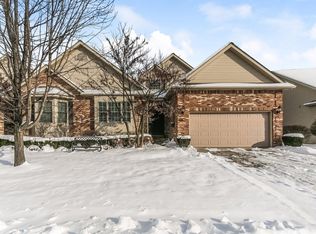 13085 Harbor Landings Dr, Fenton, MI 48430