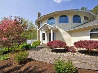 629 Lakeland Ln, Nellysford, VA 22958