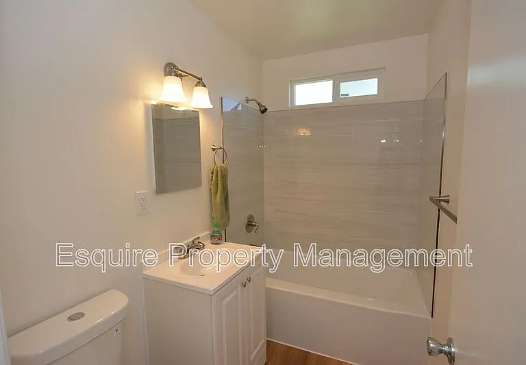 240 Alpine St — Photo 14