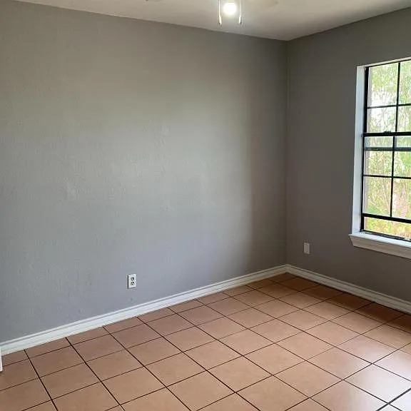 3118 Chacota St — Photo 11