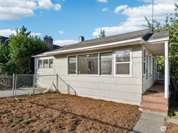 8117 16th Avenue SW, Seattle, WA 98106