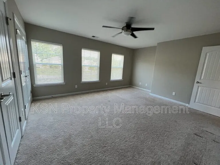 148 Tahoe Dr — Photo 29
