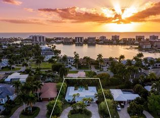 2751 Crayton Rd, Naples, FL 34103