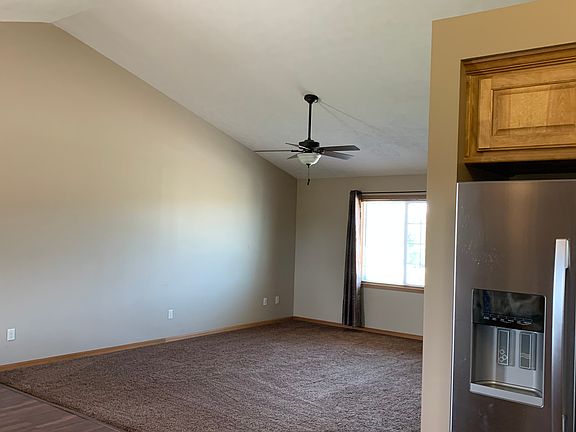 5th image of 6906 Chandon Dr
