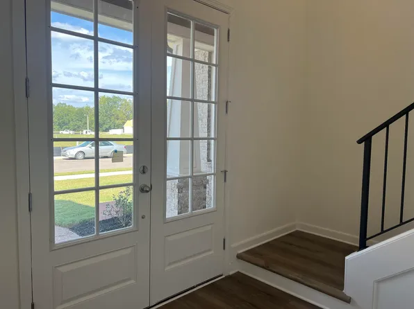 12305 Wilson Lake Dr, Arlington, TN 38002