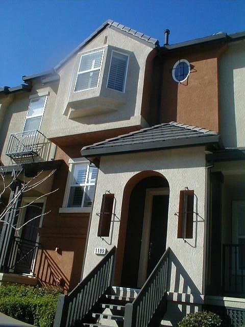 1st image of 1109 Yates Way