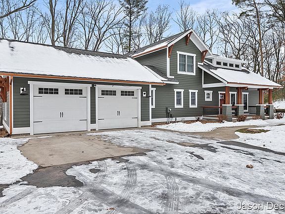 3rd image of 9403 Cottage Park Dr