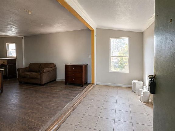 4th image of 33620 VERDA AVENUE
