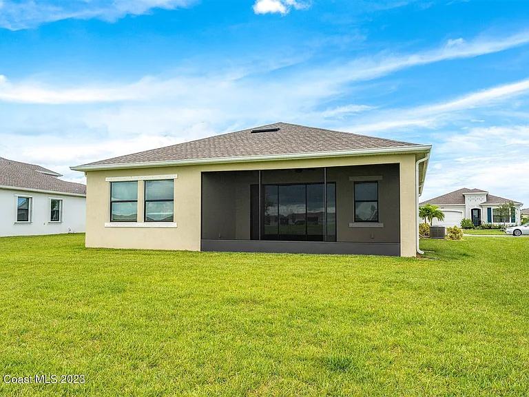 2323 Great Belt Cir — Photo 8