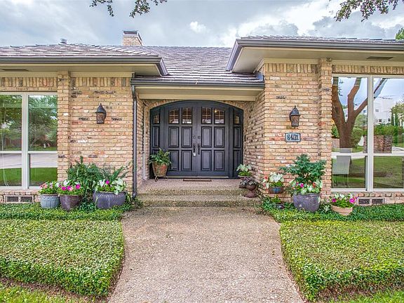 3rd image of 8401 Clover Meadow Dr