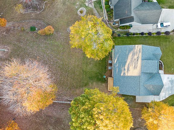 4th image of 10791 Thatcher Crest Dr