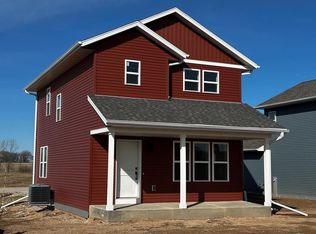 1069 Fairway Ct, Sheboygan Falls, WI