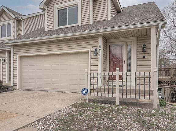 2nd image of 8214 NW Bradford Ct
