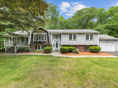 9 Oak Hill Rd, Mendon, MA, 01756