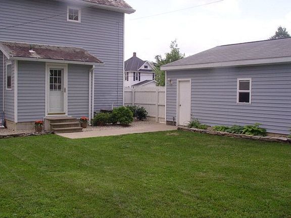 5th image of 400 W Oakwood Ave