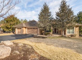 1977 Turnstone Rd, Redmond, OR 97756