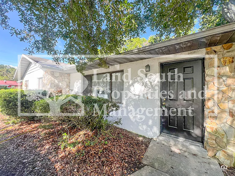 124 Rosalynn Cir — Photo 2