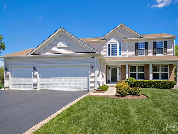 2nd image of 1040 Goldfinch Ct
