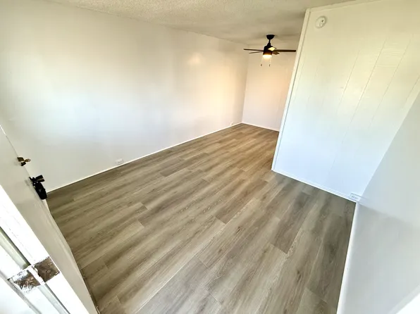 3760 Salt Lake Blvd, Honolulu, HI 96818