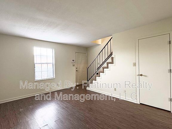 3rd image of 284-4 Northridge Dr