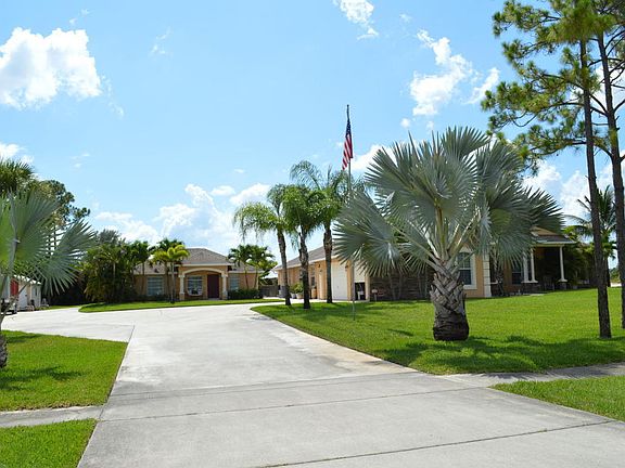 5th image of 9469 Banyan Blvd