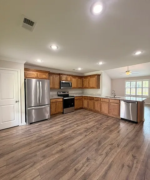 660 Constitution Dr — Photo 10
