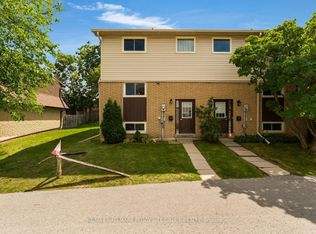 233 Innisfil St #4, Barrie, ON L4N 3E9