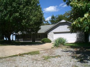 220 Dove Rd, Locust Grove, OK 74352