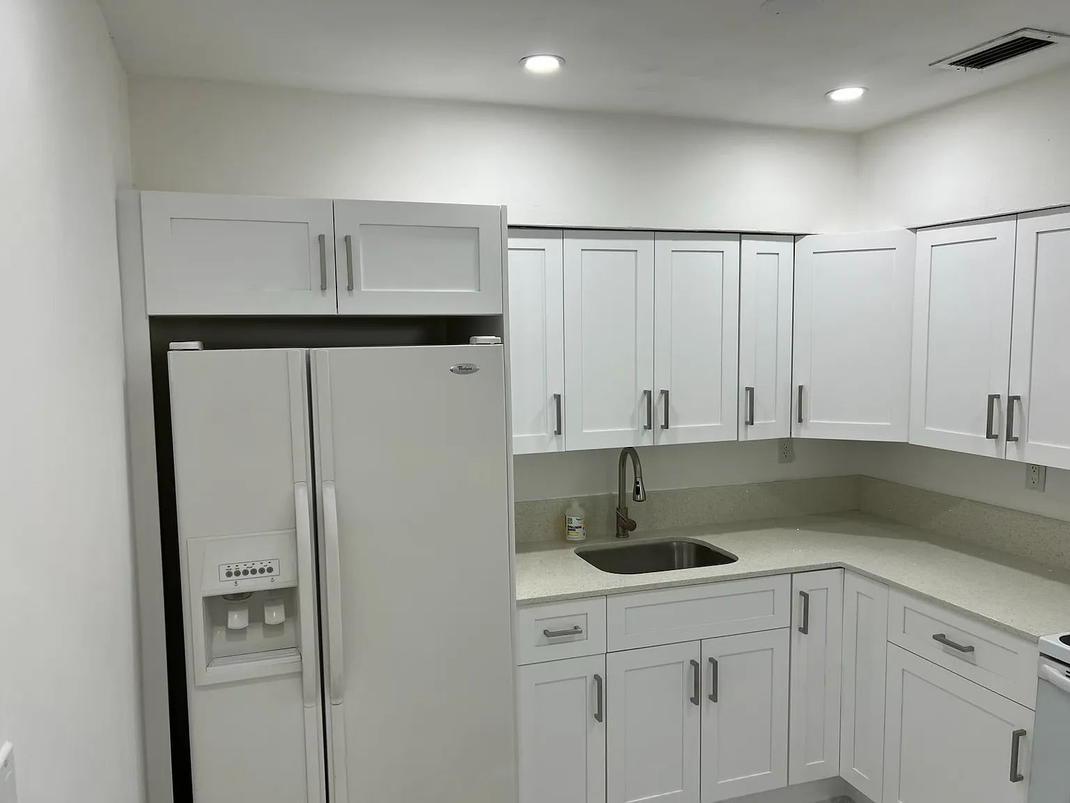 4 bed, $3,800 — Photo 4