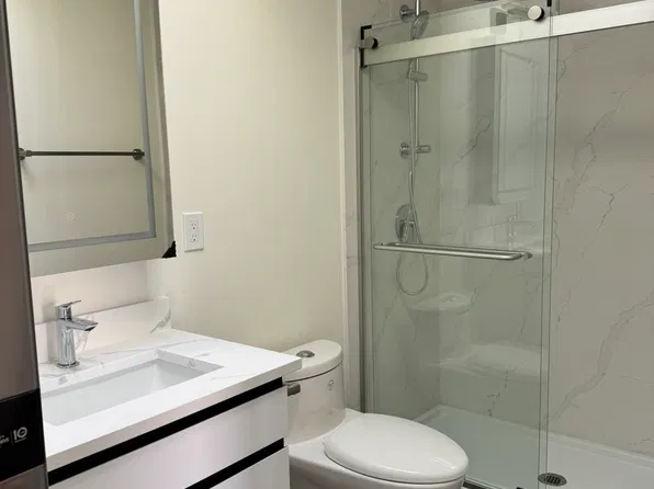 5934 24th Ave S #B, Seattle, WA 98108