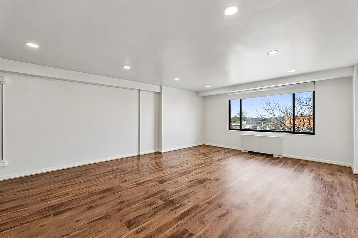 Building Photo - 3315 Wisconsin Ave NW #407