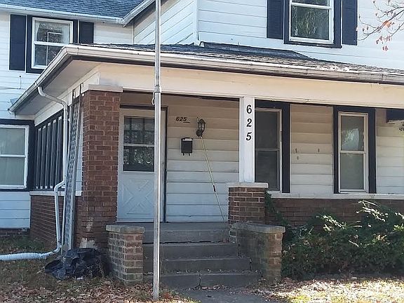 2nd image of 625 Birch Ave #A