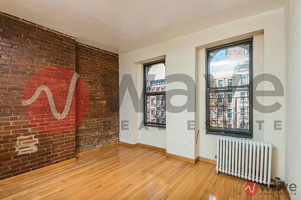 Rented by Wave Real Estate Group | media 17